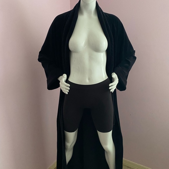 Vintage Talbots Velour Robe Hostess MEDIUM Maxi Dolman Sleeve Cuffs Black - Picture 7 of 12